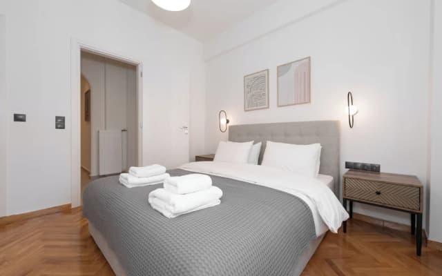 Kolonaki Elegant Apartment with Balcony - photo 5