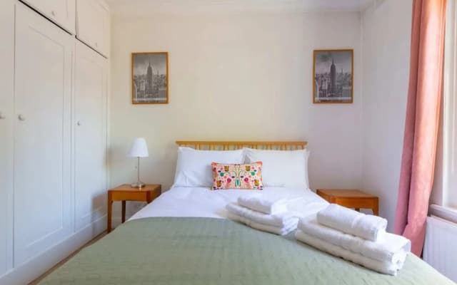 Charming & Central 2BD Flat - Islington - photo 5