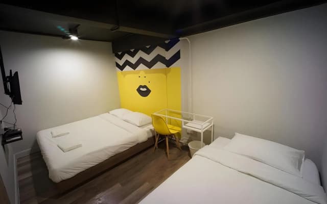 BRB Hostel Bangkok Silom - photo 4