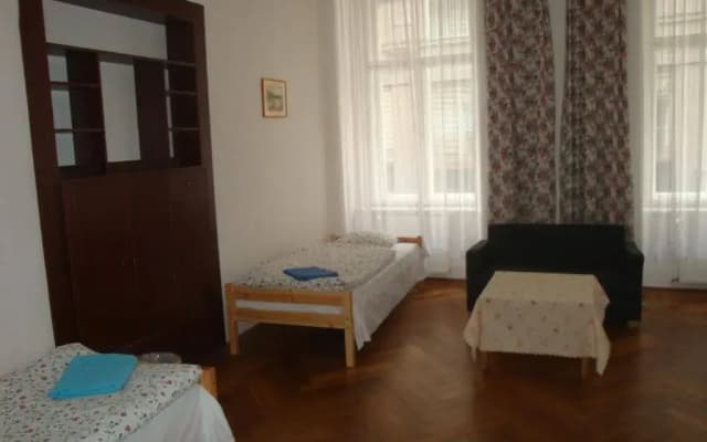 Gallery Hostel - photo 4