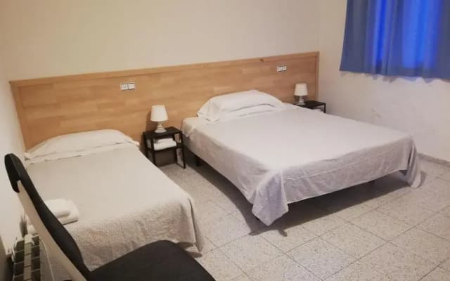 Hostal River - photo 3