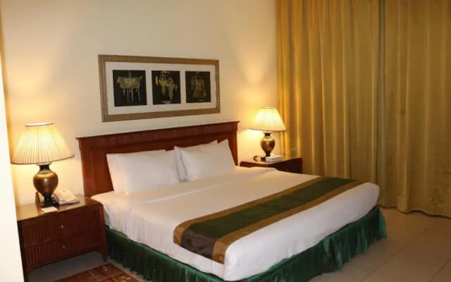 City Seasons Suites - photo 4