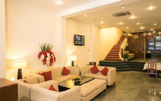 Asian Hotel - photo 2