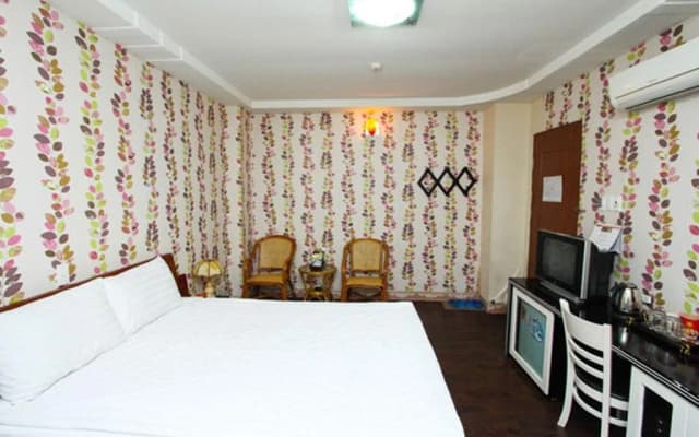 Yen Nam Hotel Hoang Van Thu - photo 4