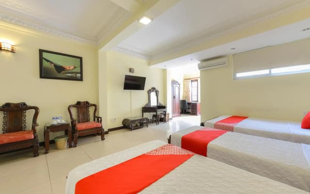 Lucky 2 Hotel - photo 3