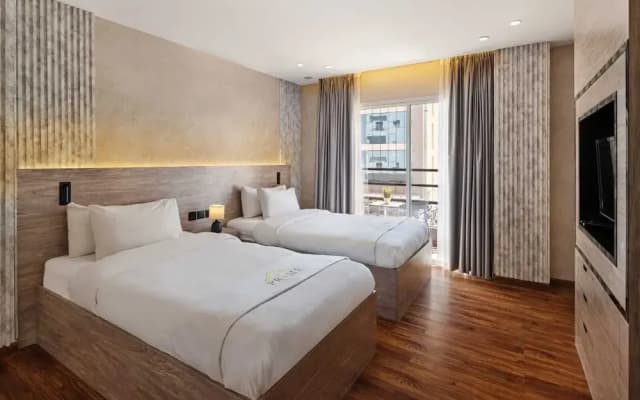 Regency Inn - photo 2