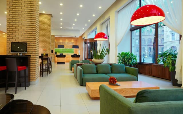Courtyard by Marriott Budapest City Center - photo 2