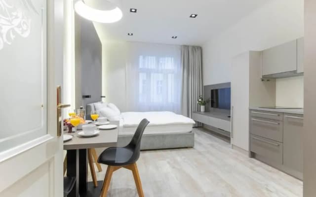 Lampi Hotel Prague - photo 3