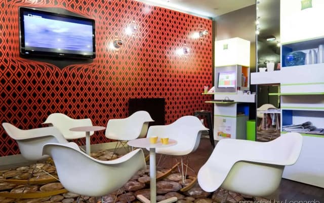 ibis Styles Paris République - photo 2