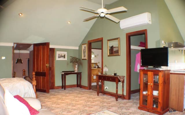 Storey Grange - photo 5