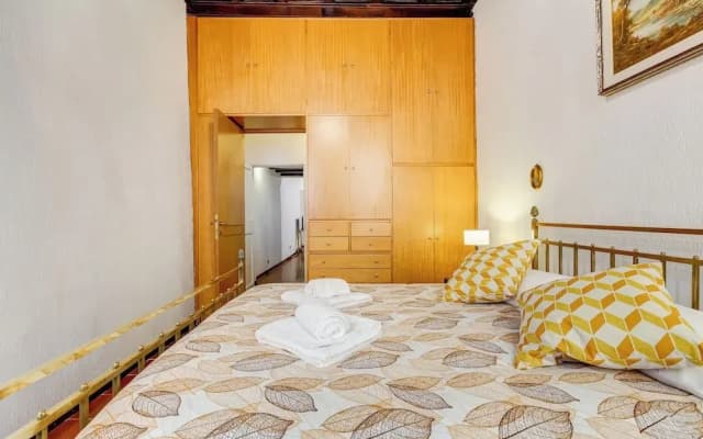 Spanish Steps Spacious Apartment - photo 3