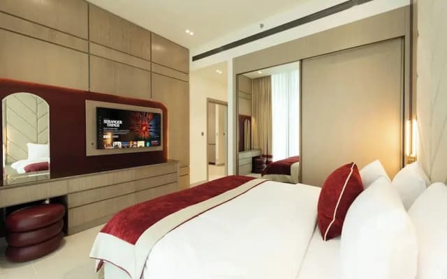 Elegant High - Private Pool - photo 2
