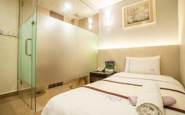Lavender Inn Nusa Bestari - photo 3