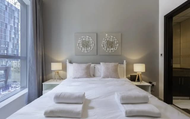 Sunny Apartment in Marina With a View Ideal Location - photo 4