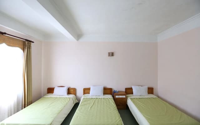 Central Halong Hotel - photo 3