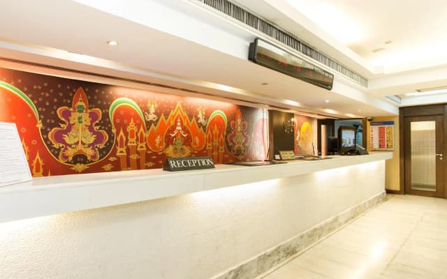 Bangkok Centre Hotel (SHA Plus+) - photo 2