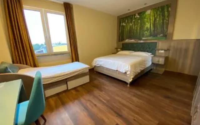 The Grand Inn Hotel - photo 4