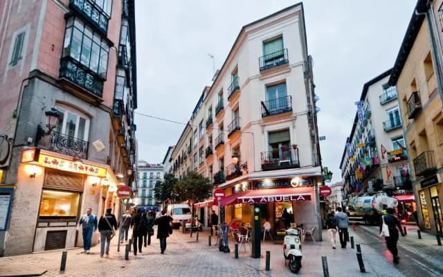 Hotel Madrid - photo 4