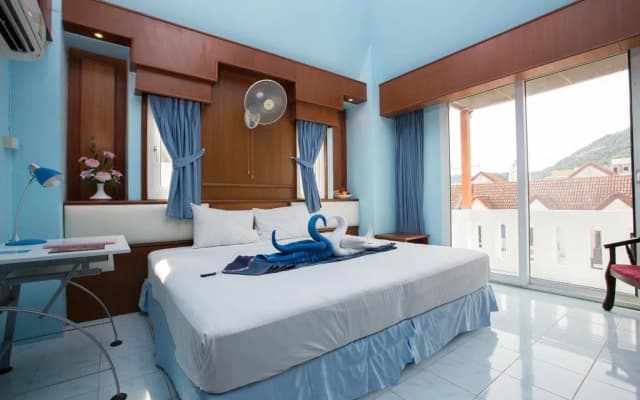 Sundowners Guesthouse - photo 2