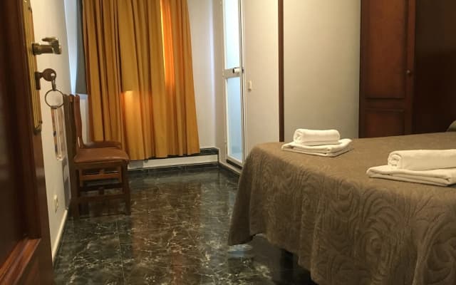 Hostal Conchita Legazpi - photo 5