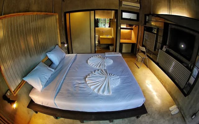 Bed Stop Hotel - photo 4