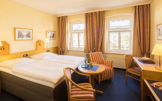 Hotel Kastanienhof Berlin - photo 2