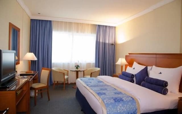 Lavender Hotel Sharjah - photo 4
