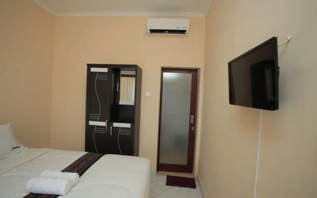 RedDoorz @ Puri Gerenceng Tuban - photo 5