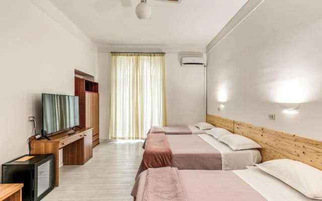 Hotel Altavilla 9 - photo 5