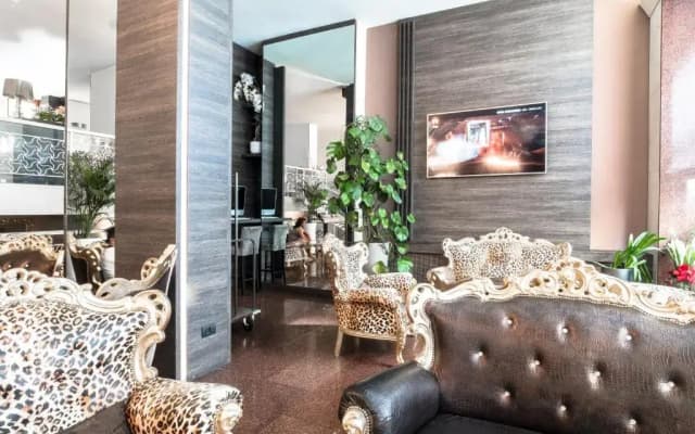 Hotel Canova - photo 2