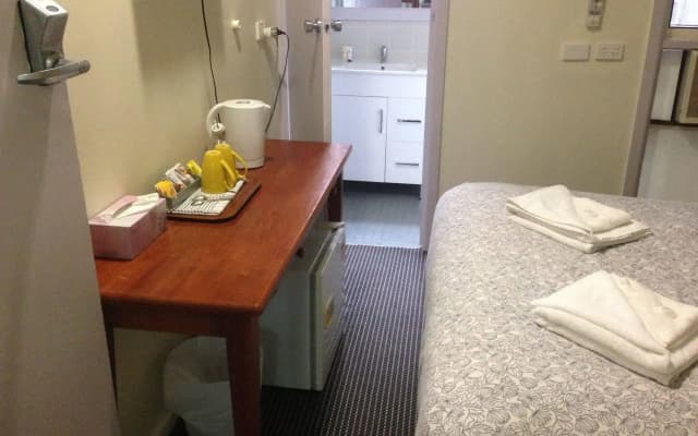 Evancourt Motel - photo 3