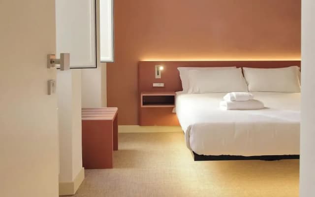 Velvet Inn - photo 3