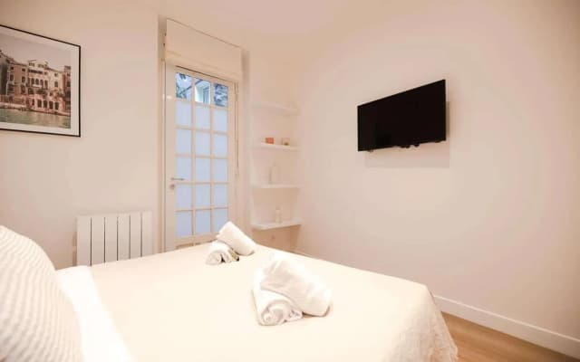 Beautiful Apartments in le "Haut Marais" - photo 2
