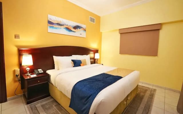 Manchester Plaza Hotel - photo 4