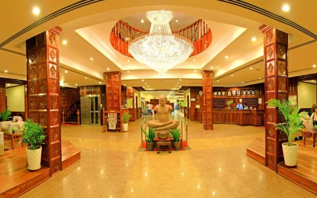Angkor Hotel - photo 2