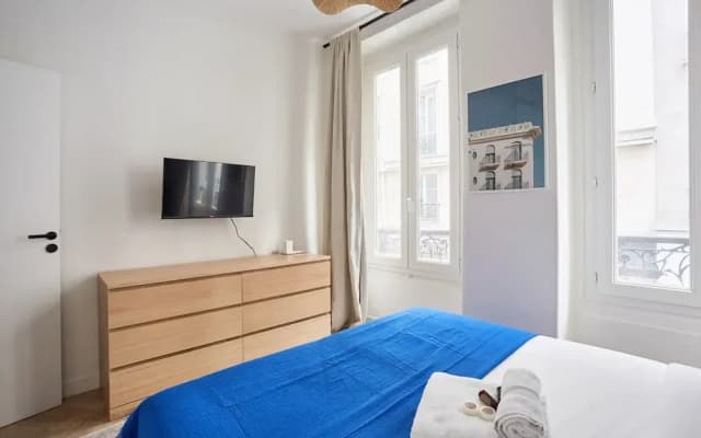 Charming & Modern Duplex Apartment Center of Paris - photo 4