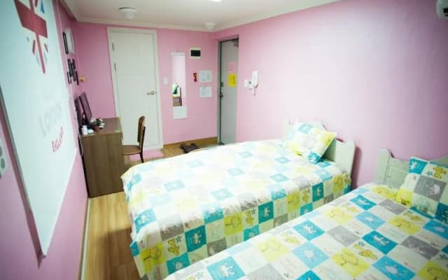 Apple Guesthouse - photo 3