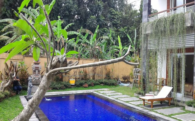 Long Lane Villa - photo 2