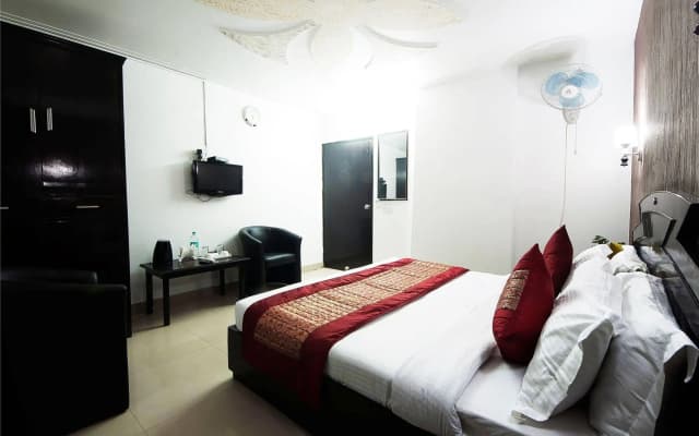 Airport Hotel Noratan - photo 4