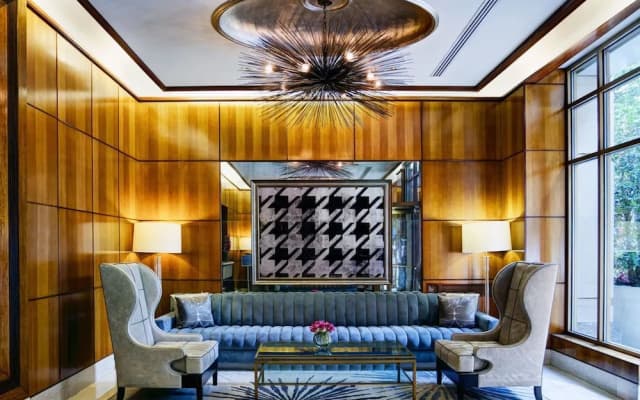 Finest Luxury 1 Bedroom Apartment - photo 2
