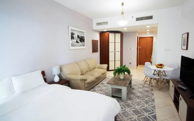 Key Host Crescent Tower - photo 4