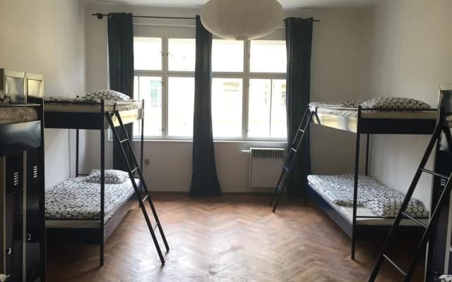 Cosmopole Hostel - photo 2