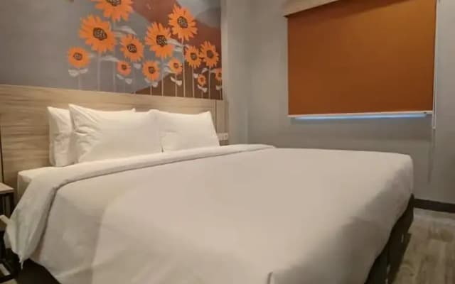 True Blue Sanno Pluit - Jakarta - photo 2