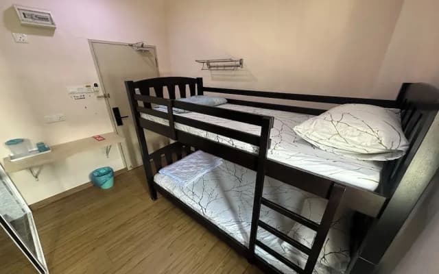 ABC Hostel at Alpha Bukit Serdang Seri Kembangan - photo 3