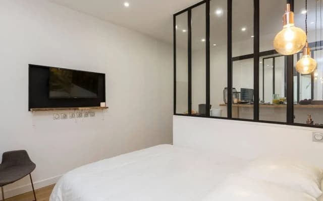 Studio d'architecte au pied de Tour Eiffel (CDM) - photo 2