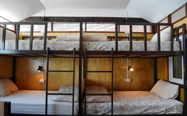 At Pier Hostel Lanta - photo 2