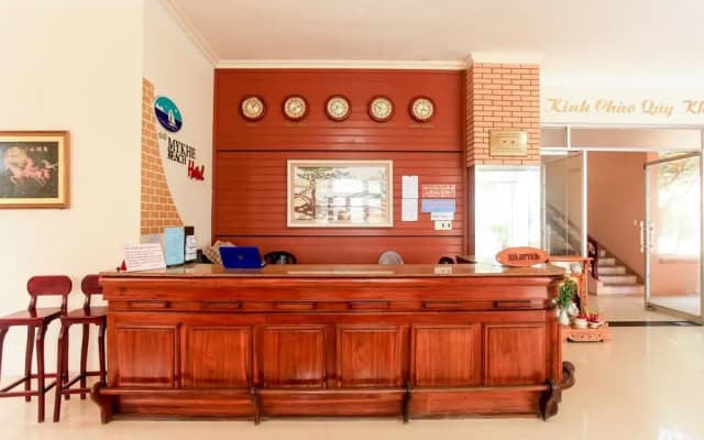 OYO 810 My Khe Hotel - photo 2