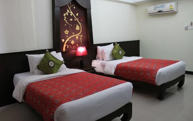 At Phuket Inn Patong Beach - photo 4