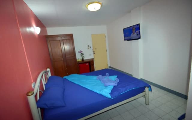 D D Inn Beach Hostel - photo 2
