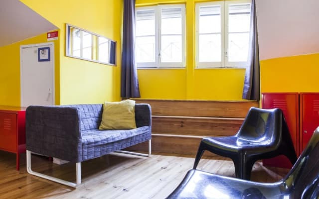 Lisbon Chillout Hostel - photo 2